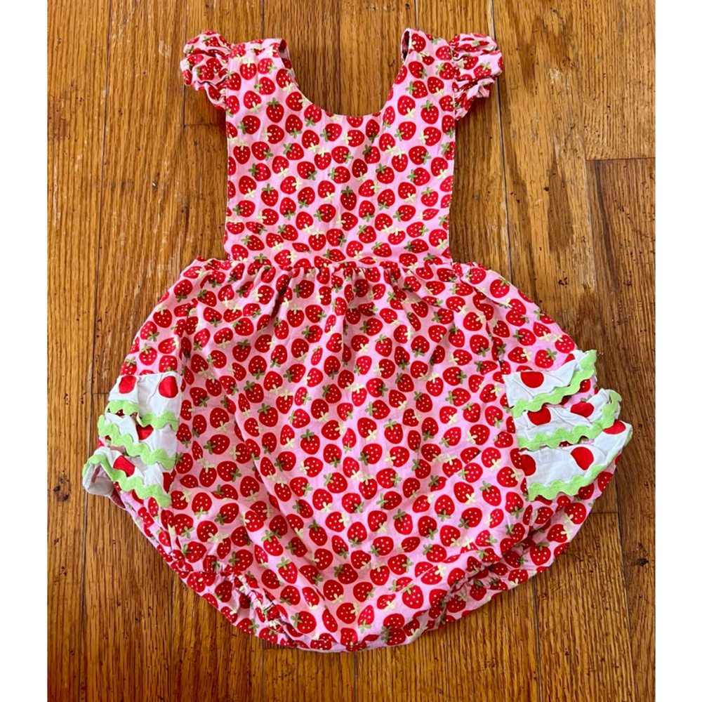 Southern Sunshine Kids Strawberry Print 100% Cotton Ruffled Bubble Romper 12 M